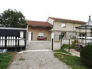  Immeuble à vendre 15 + pièces 520 m²