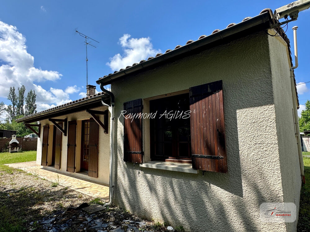 Charmante maison traditionnelle de 3 chambres avec grand jardin et garage spacieux