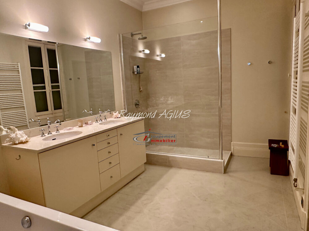 à vendre  Maison Sainte-Foy-la-Grande (33220)