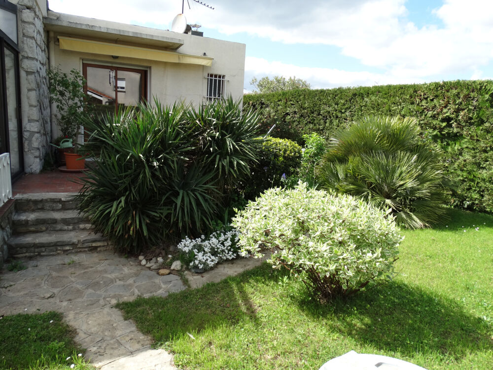 Maison contemporaine.