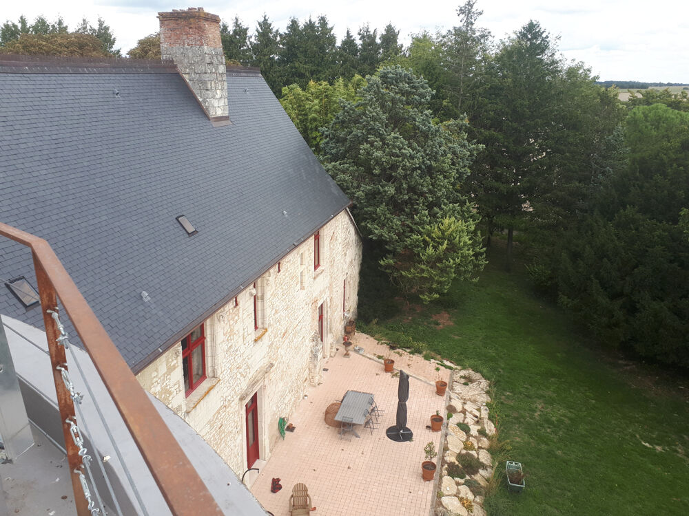 � vendre  Propri�t�/ch�teau Vou (37240)
