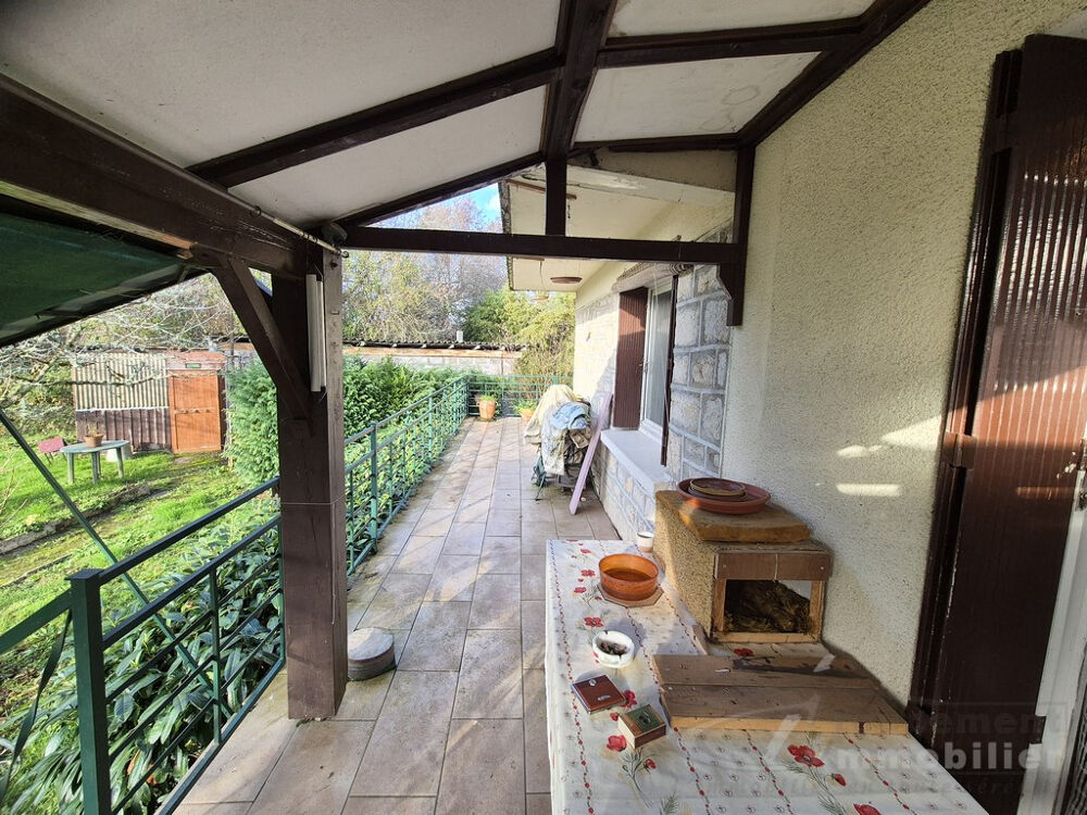 MANSAC 19 Maison de caractère terrain environ 1000m2
