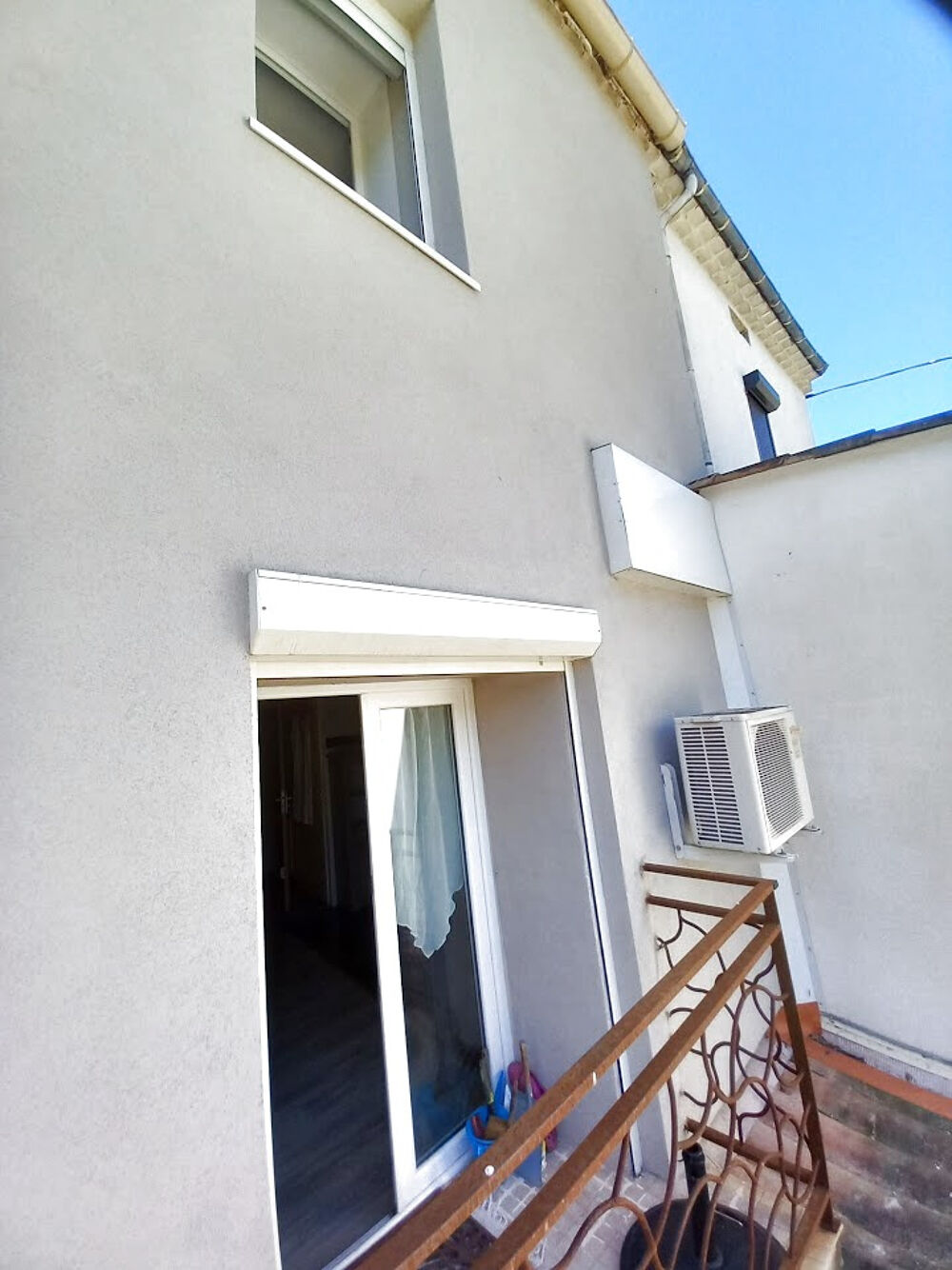 Vente Maison Grande Maison de village 127M2, avec terrasse et cave. Le poujol sur orb