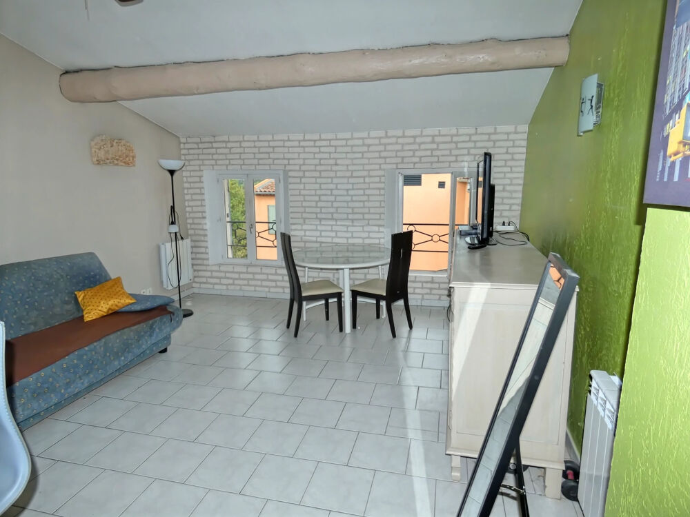 Vente Appartement APPARTEMENT DE 53 M2 AU CENTRE DE TARADEAU 98 000 EUROS Taradeau