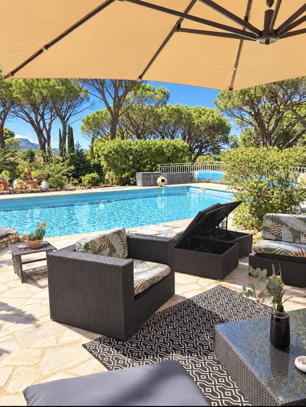 Vente Maison BELLE VILLA DE TYPE 4 + STUDIO INDEPENDANT AU CALME Vidauban