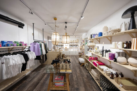   Concept Store centre ville Barcelonnette Murs commerciaux et Fond de commerce 