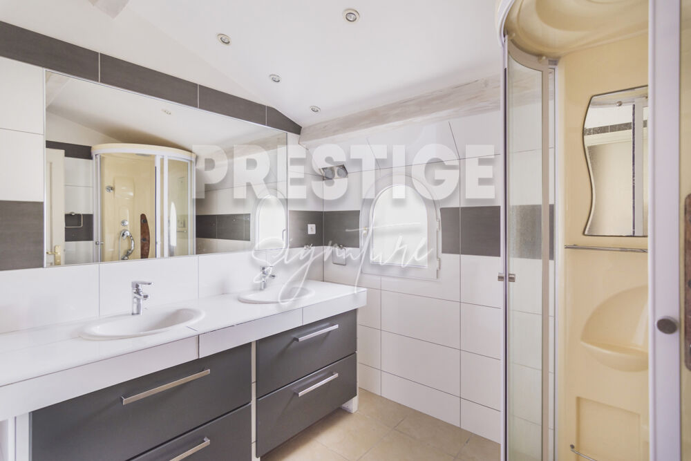 à vendre  Maison Sanary-sur-Mer (83110)