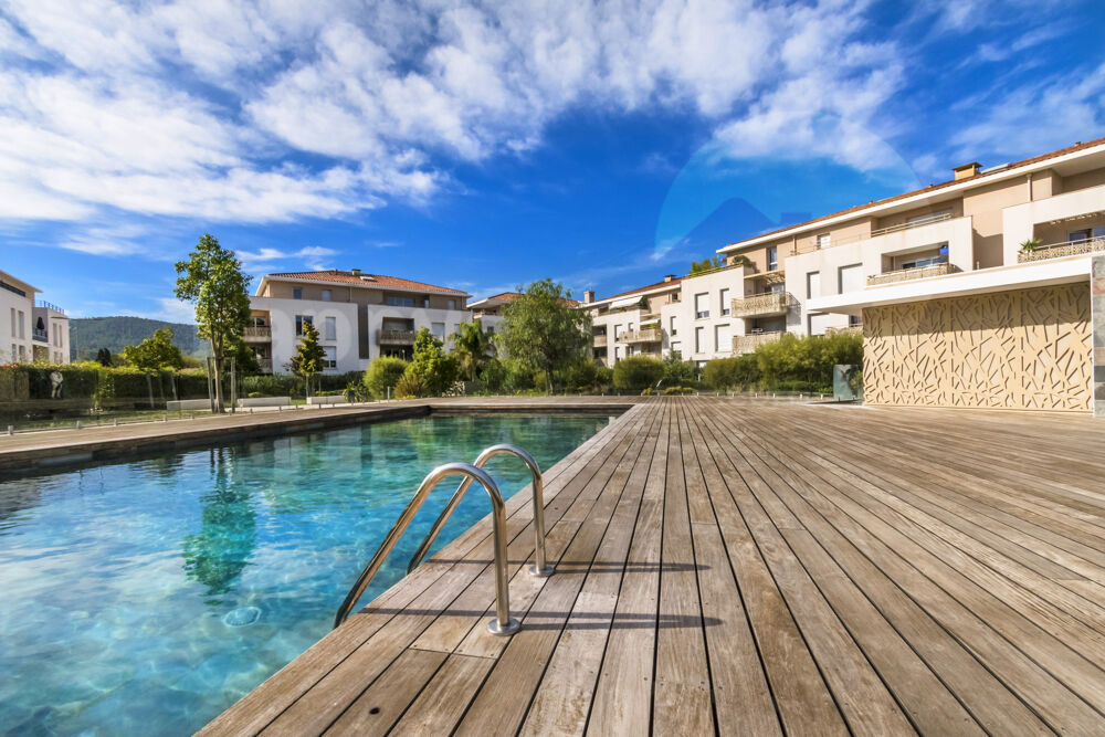 Vente Appartement Hyères : appartement avec terrasse à acheter dans superbe résidence avec piscine ! Hyères