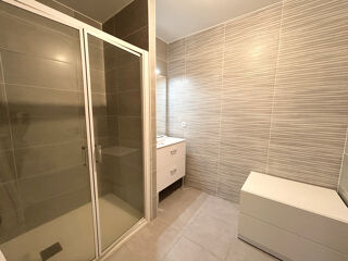  Appartement à louer 3 pièces 57 m²