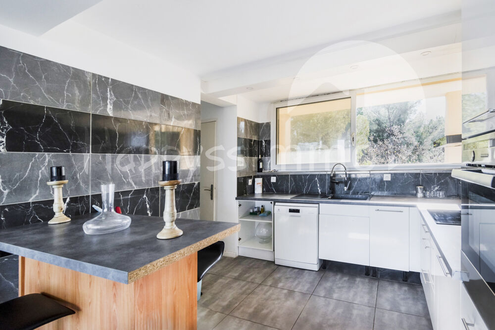 Vente Appartement Tamaris, appartement de 75 m2   T 3 vue mer, avec cave La seyne sur mer