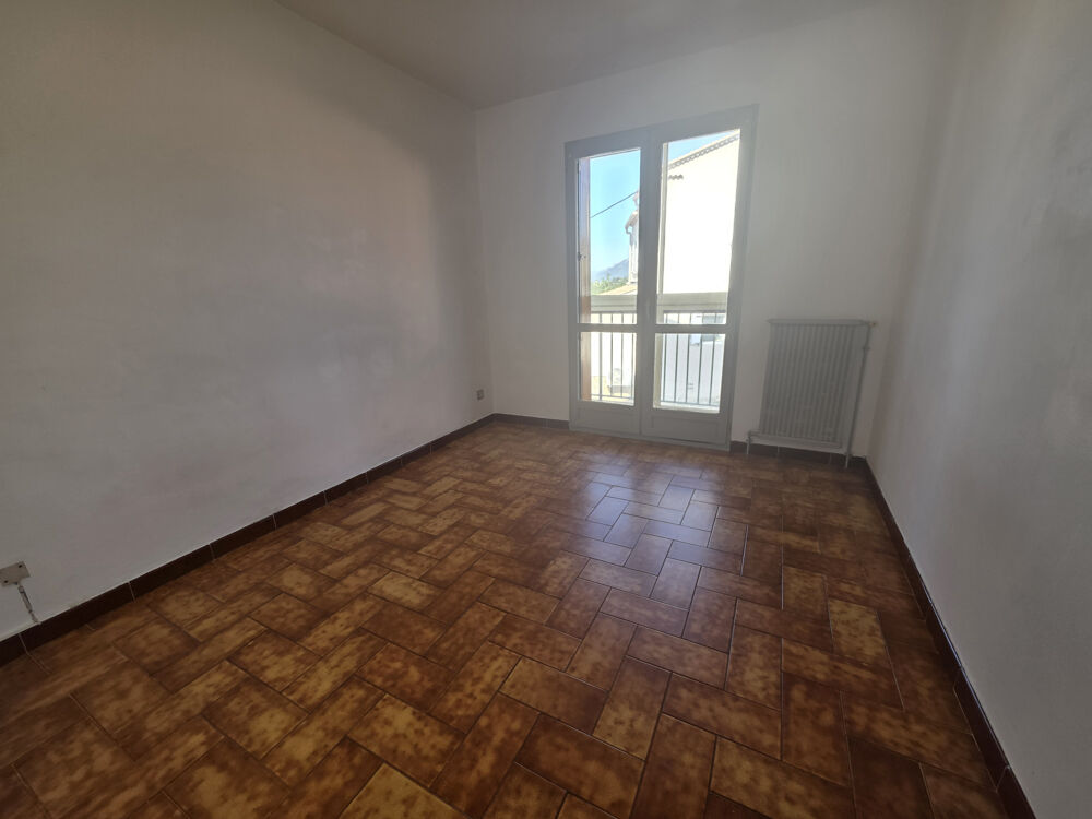 Vente Appartement HYERES  PROXIMITE CENTRE VILLE - IDEAL PREMIER ACHAT Hyères