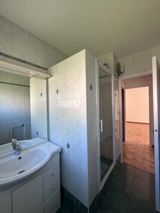  Appartement à louer 2 pièces 54 m²