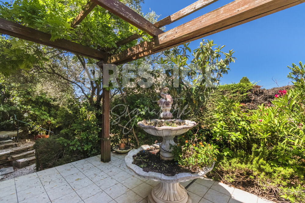 à vendre  Maison Carqueiranne (83320)