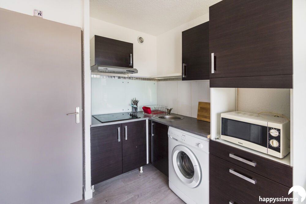 Location Appartement Studio meublé à l'année avec parking privatif Six fours les plages