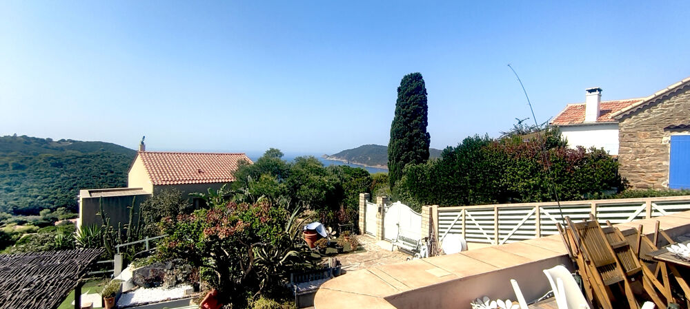 à vendre  Propriété/château Ile Du Levant (83400)