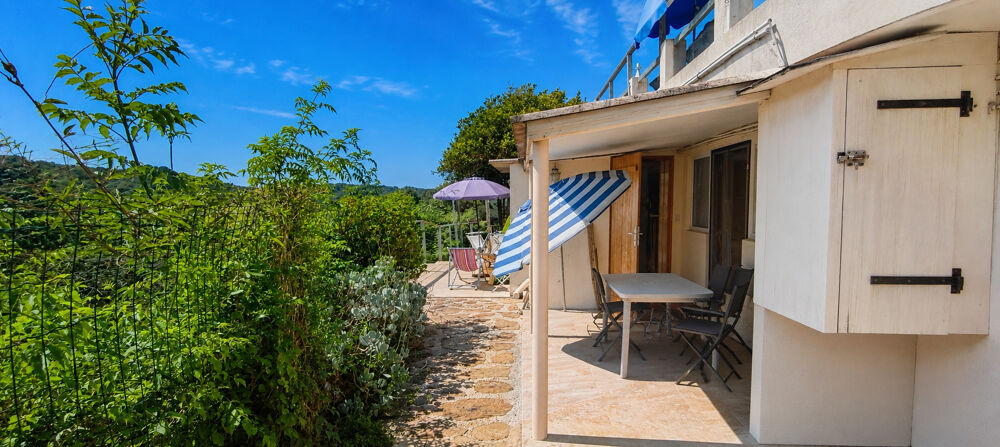 à vendre  Propriété/château Ile Du Levant (83400)