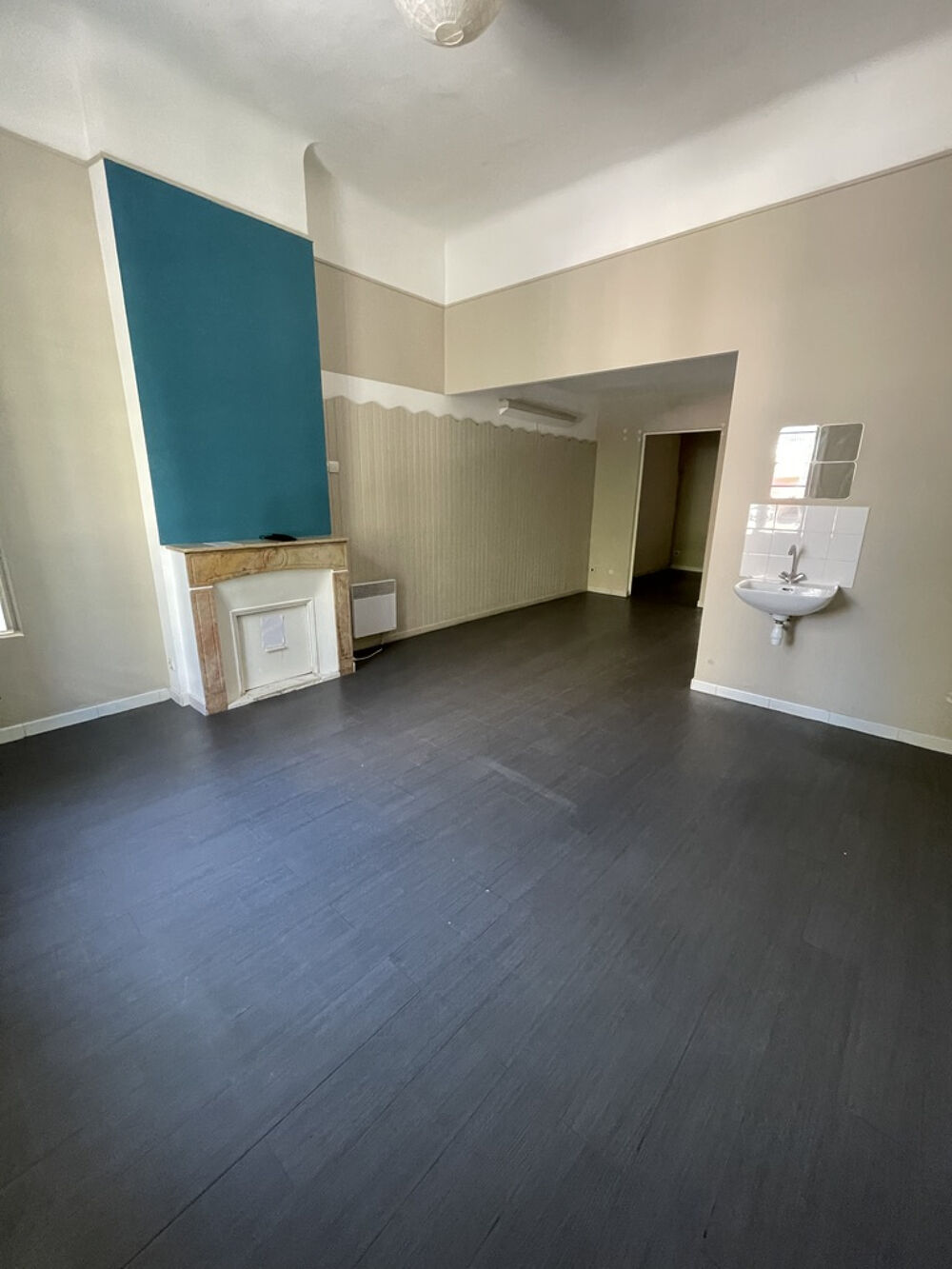   A louer - Local professionnel de 42 m2 - Avenue Gambetta Hyères Hyères