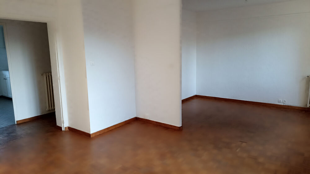 Location Appartement A Louer appartement T3 de 65 m2 - Quartier Eugenie HYERES Hyères