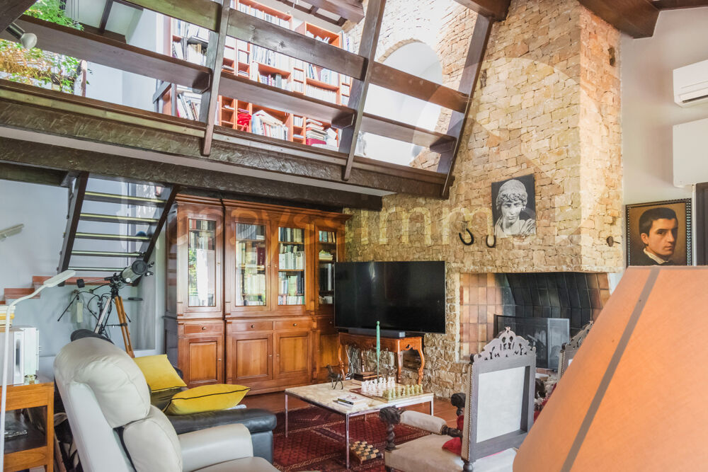 Vente Maison Villa d'architecte de 180 m2 sur 4010 m2 de terrain avec piscine Le val