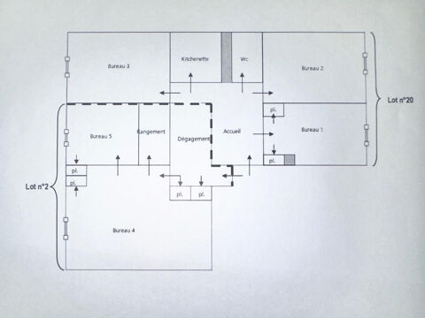 &Agrave; louer   Bureaux 98 m2   Centre-ville de Hy&egrave;res 1300 83400 Hyeres