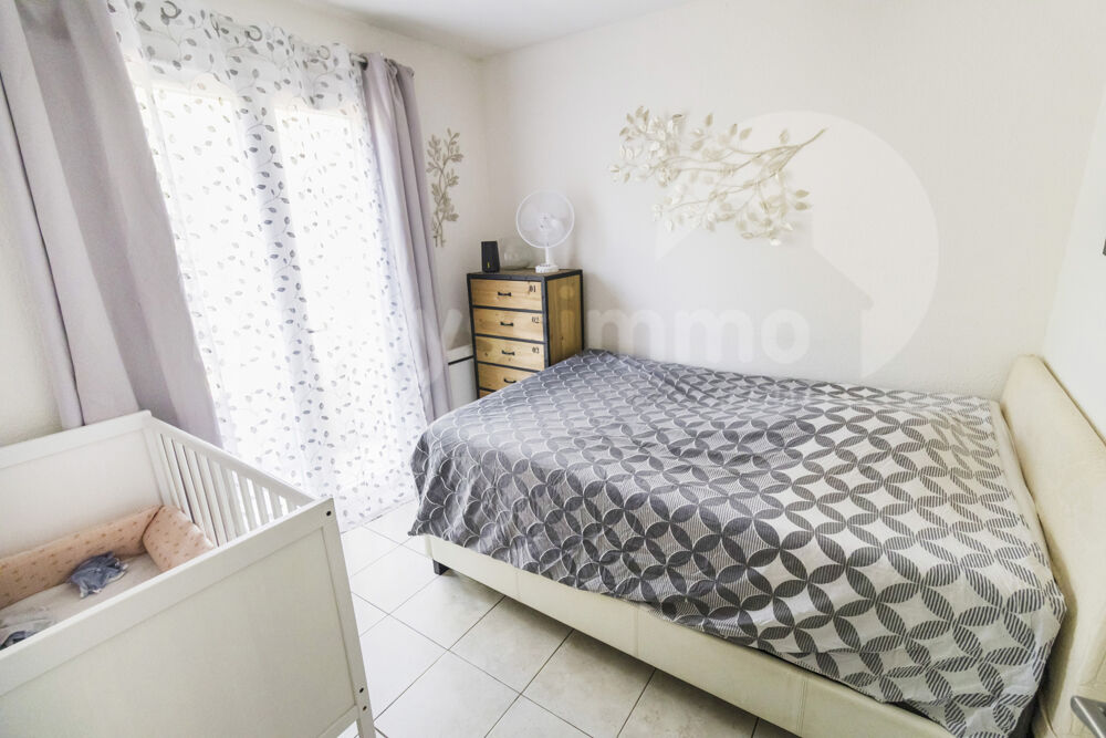 Vente Appartement BORMES LES MIMOSAS - REZ DE JARDIN - PISCINE - IDEAL INVESTISSEURS Bormes les mimosas