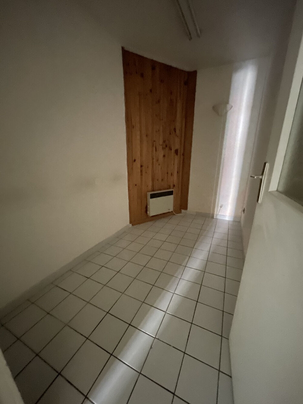   A louer - Local professionnel de 42 m2 - Avenue Gambetta Hyères Hyères