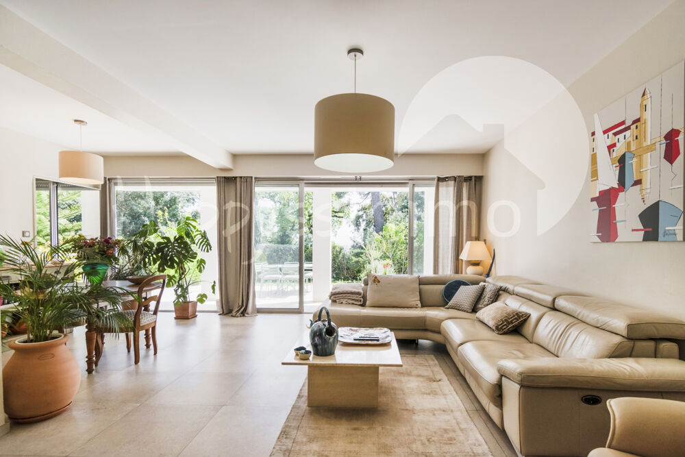 � vendre  Maison Hy�res (83400)