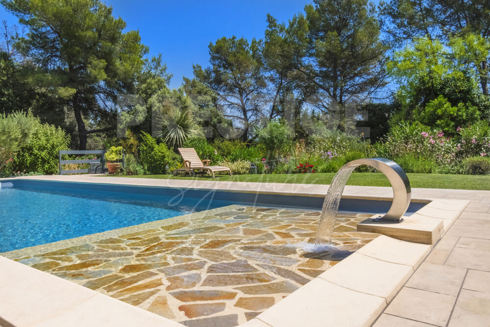 Vente Maison Villa de plain-pied avec piscine et studio attenant Sollies pont