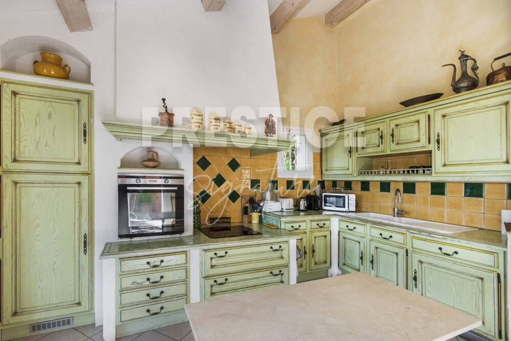 à vendre  Maison Carqueiranne (83320)