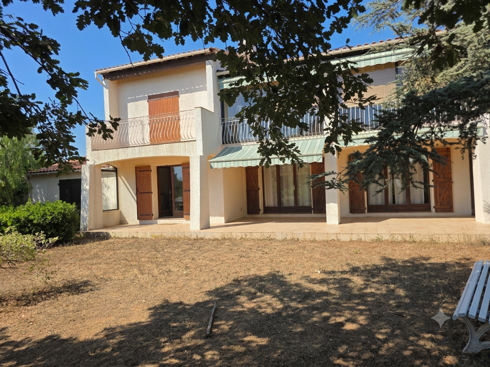 Maison 8 pièces 194 m² · à Six Fours les Plages · 194 m² · 693 000 €
