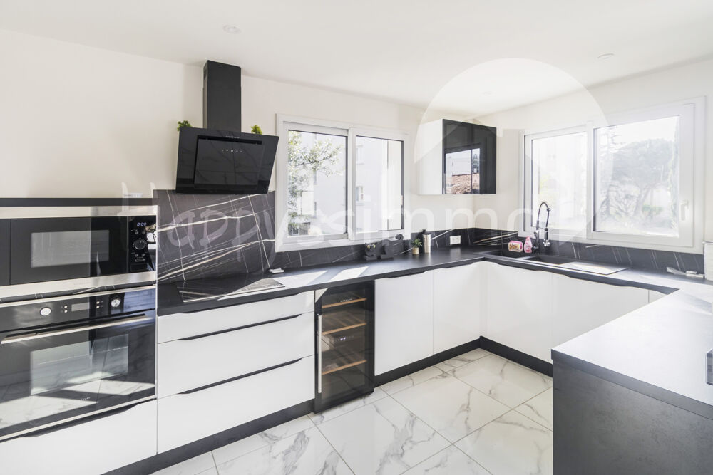 � vendre  Maison Hy�res (83400)