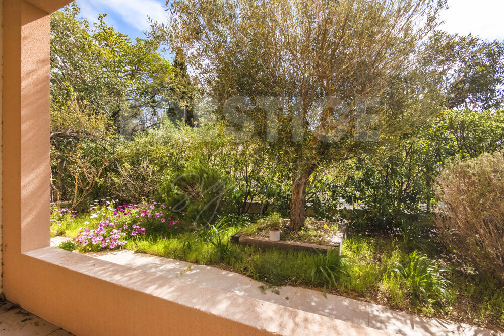 Bel appartement avec jardin et terrasses