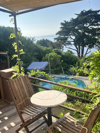  Propriété/château à vendre 6 pièces 94 m²