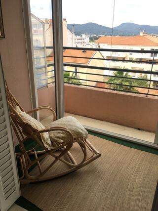  Appartement � louer 3 pi�ces 60 m� Hy�res