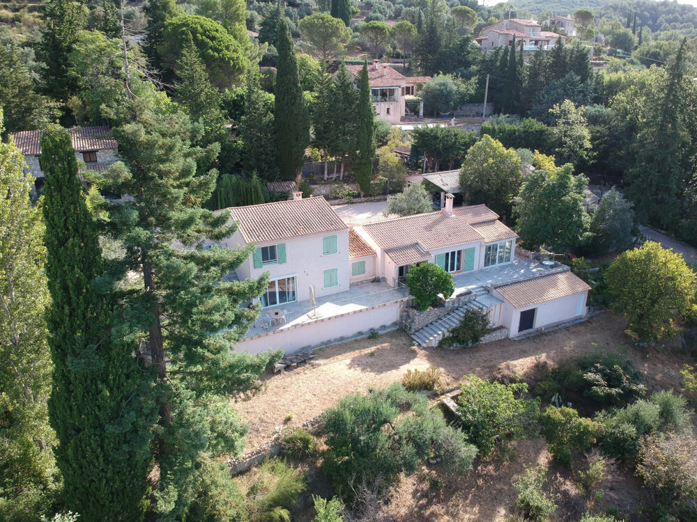 Deux maisons de type 5 type 4 à Seillans (83)