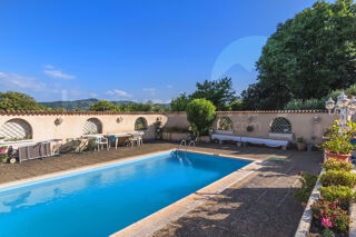  Maison � vendre 7 pi�ces 220 m�