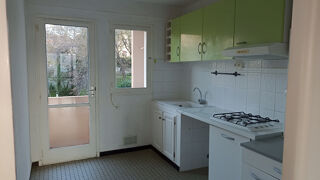  Appartement à louer 3 pièces 65 m²