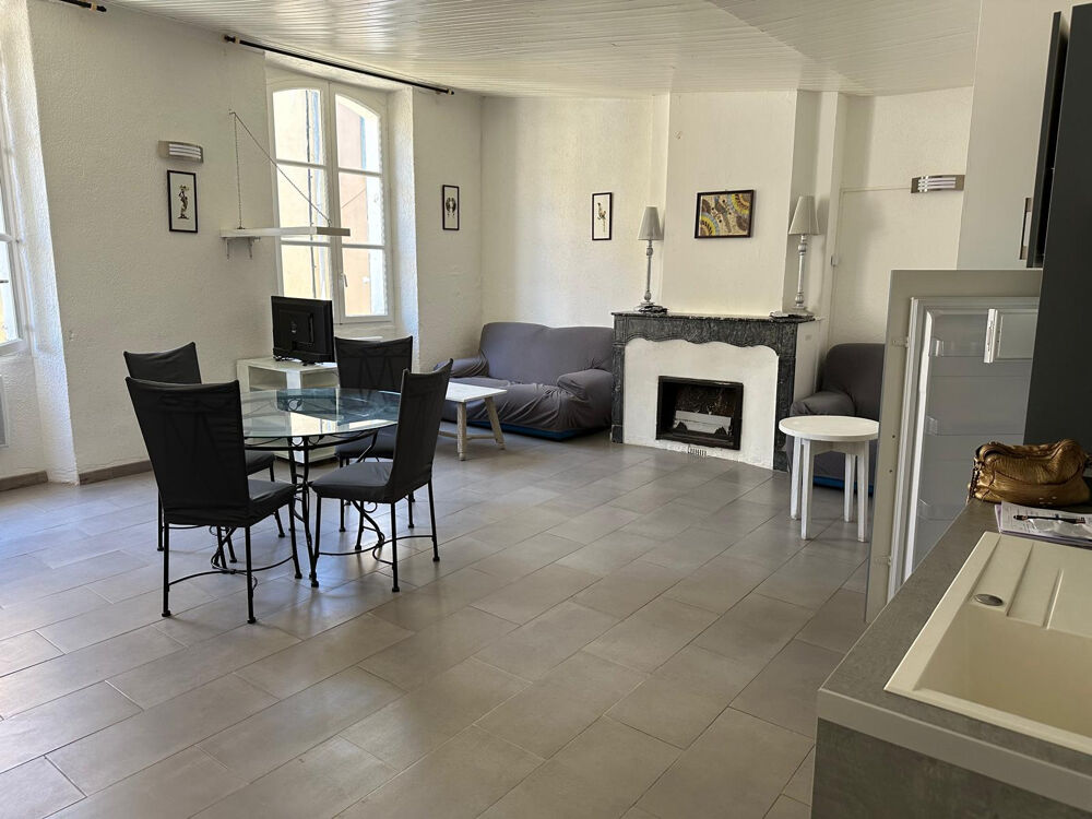 Location Appartement T2 meublé ou vide dans le Centre Historique Hyères