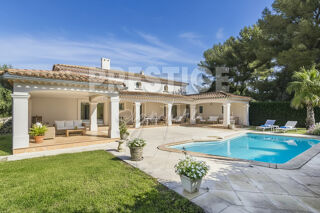  Maison à vendre 9 pièces 230 m²