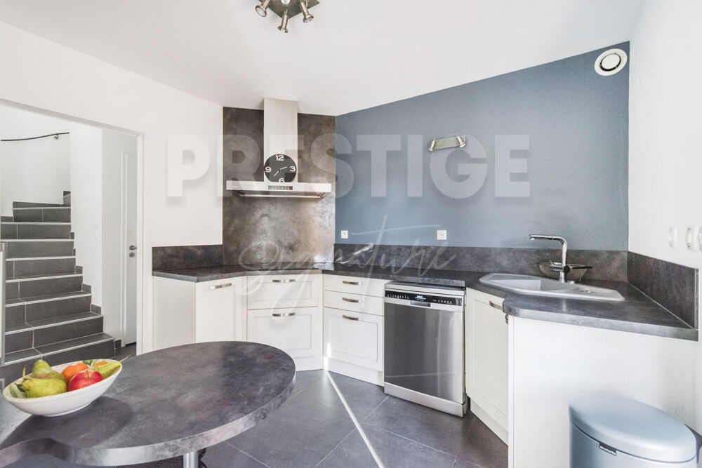 � vendre  Maison Hy�res (83400)