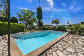  Maison � vendre 10 pi�ces 330 m�