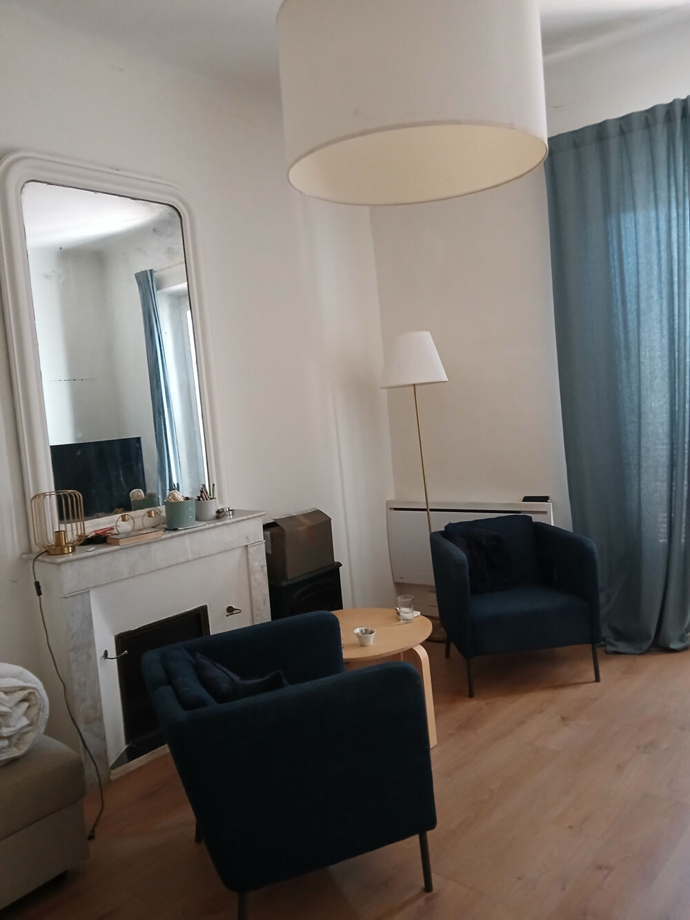 Location Appartement A Louer - Appartement T2 Place de la République HYERES Hyères