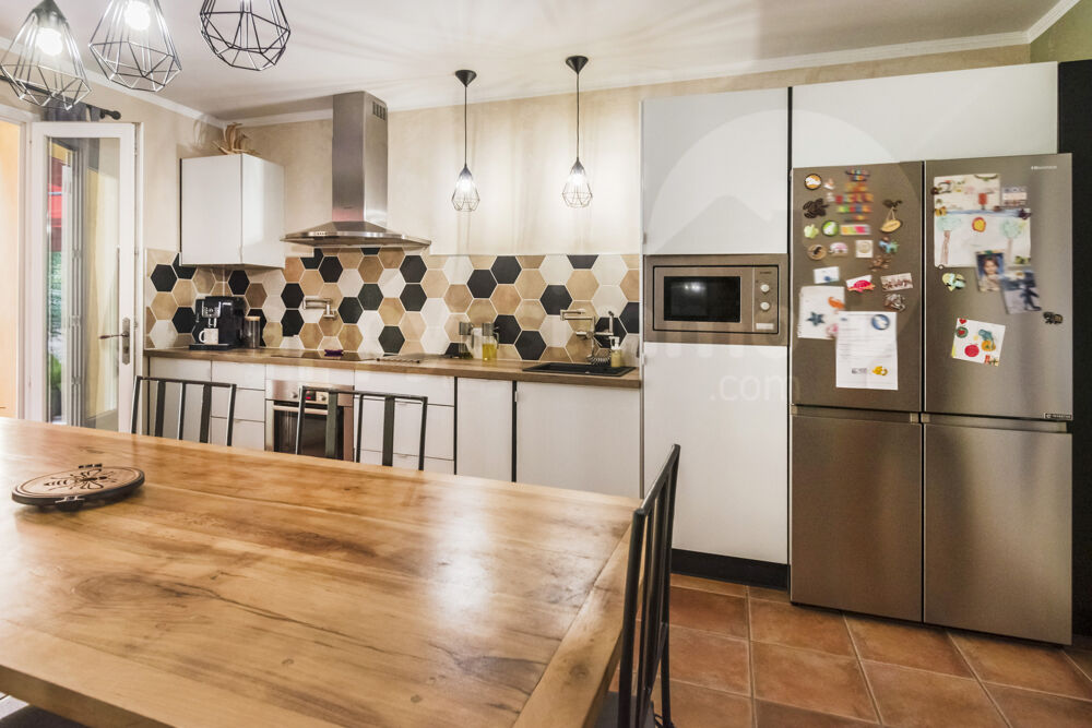 � vendre  Maison Artigues (83560)