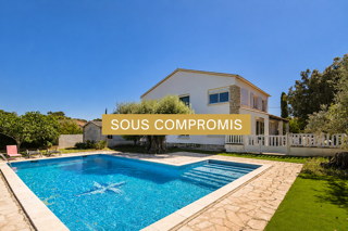  Maison à vendre 8 pièces 229 m²