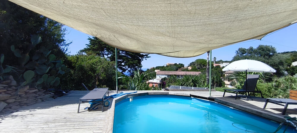 à vendre  Propriété/château Ile Du Levant (83400)