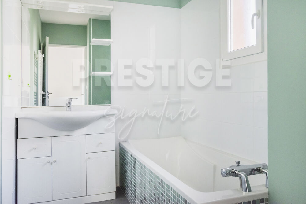 � vendre  Maison Hy�res (83400)