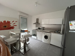  Appartement à louer 3 pièces 57 m²