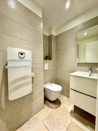  Appartement à louer 1 pièce 28 m²