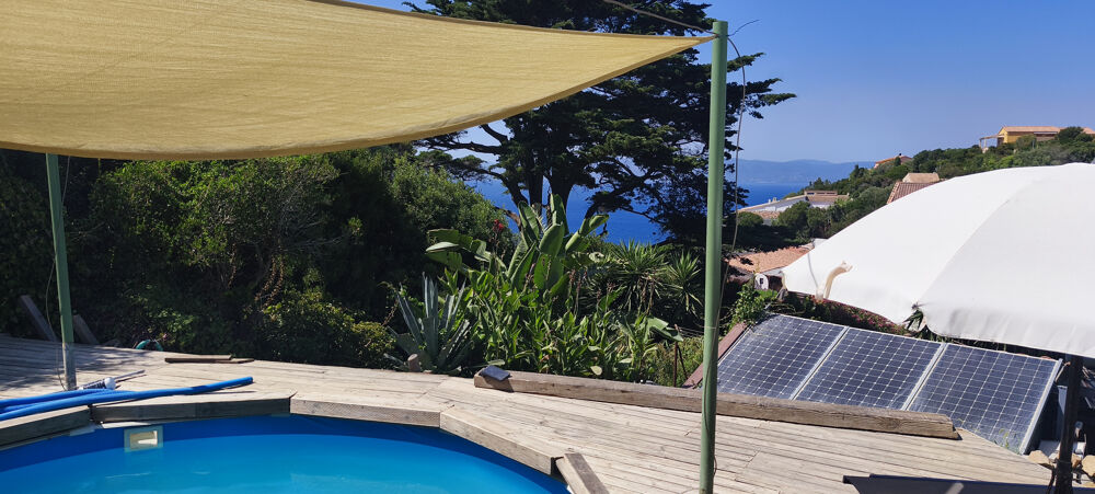 à vendre  Propriété/château Ile Du Levant (83400)