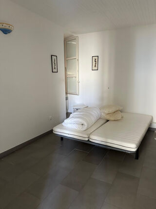 Location Appartement T2 meublé ou vide dans le Centre Historique Hyères